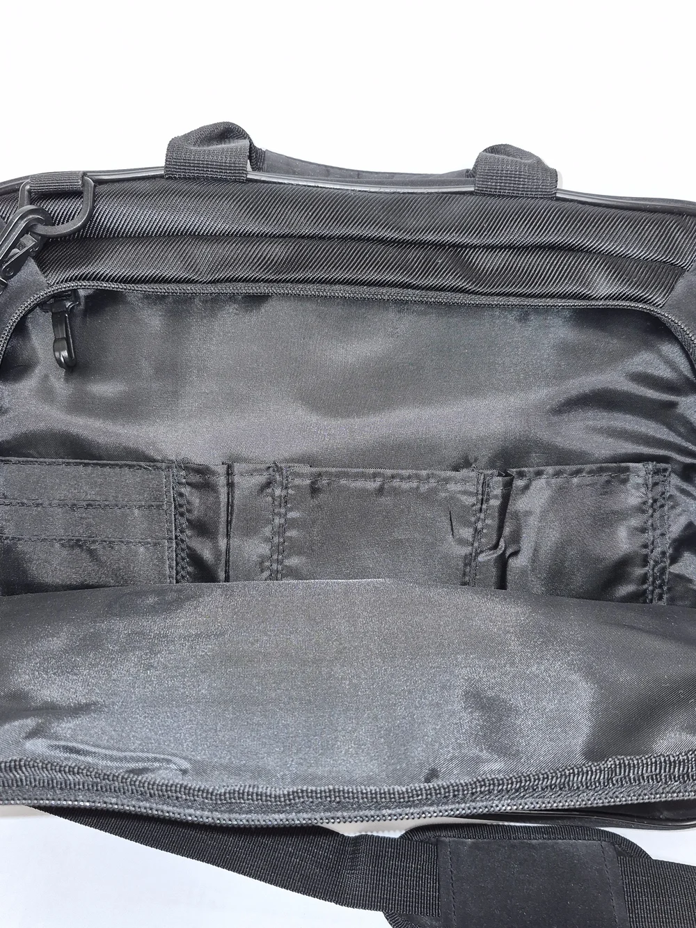 Targus Black Laptop Briefcase - Padded Messenger Bag